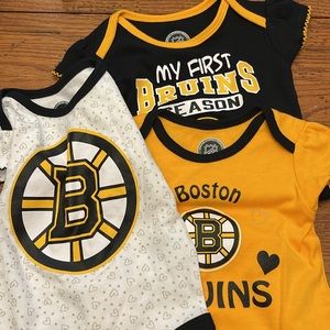 Set of 3 NHL BOSTON BRUINS onsies